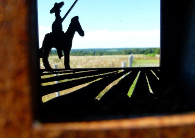 Une sculpture pour observer le paysage "en jetant un oeil"