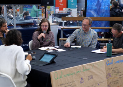 CONFERENCE-NUM-V4 FESTIVAL LOW TECH.00_03_34_09.Still009